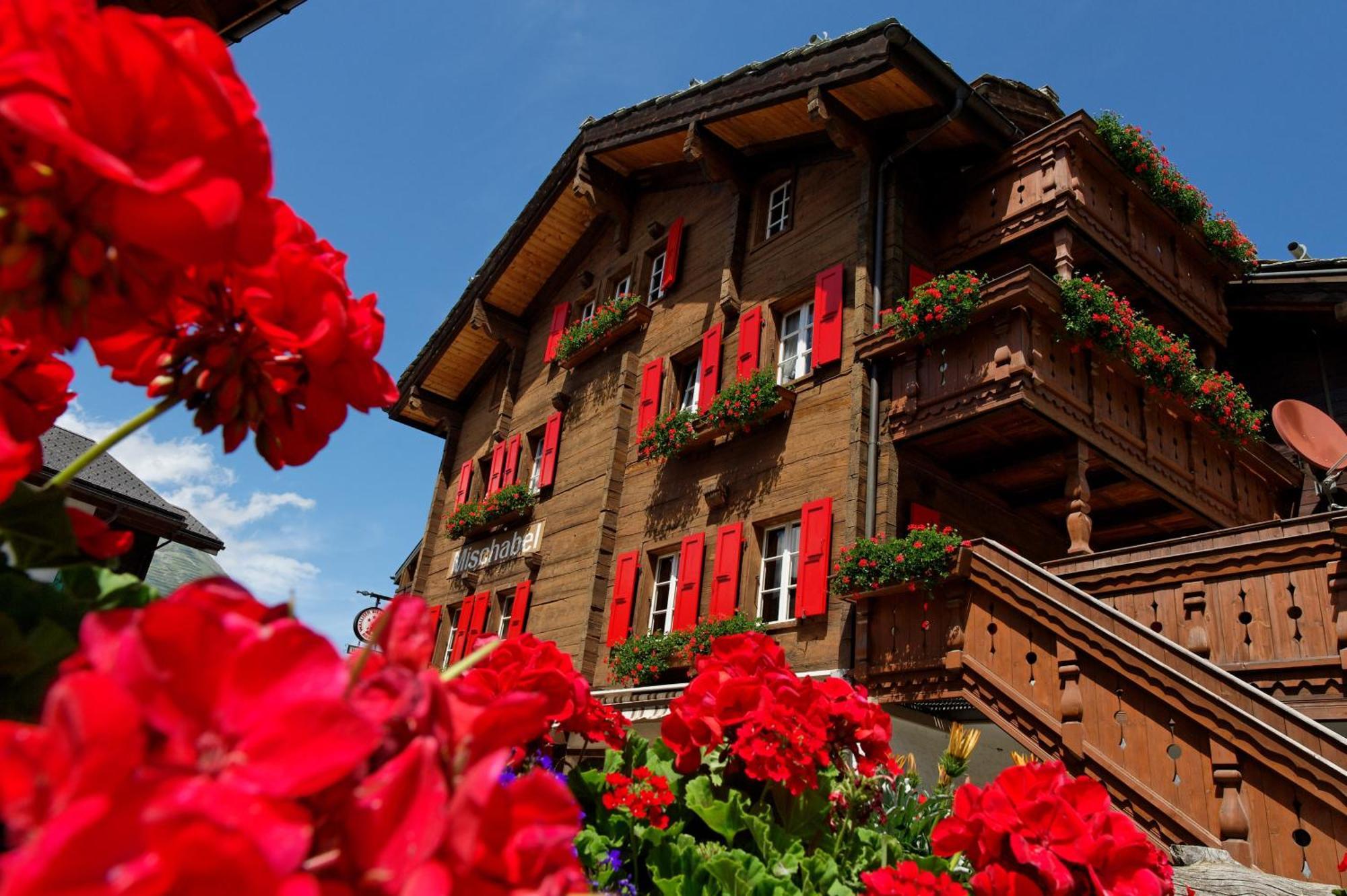 Hotel Walliserkanne Grächen Kültér fotó