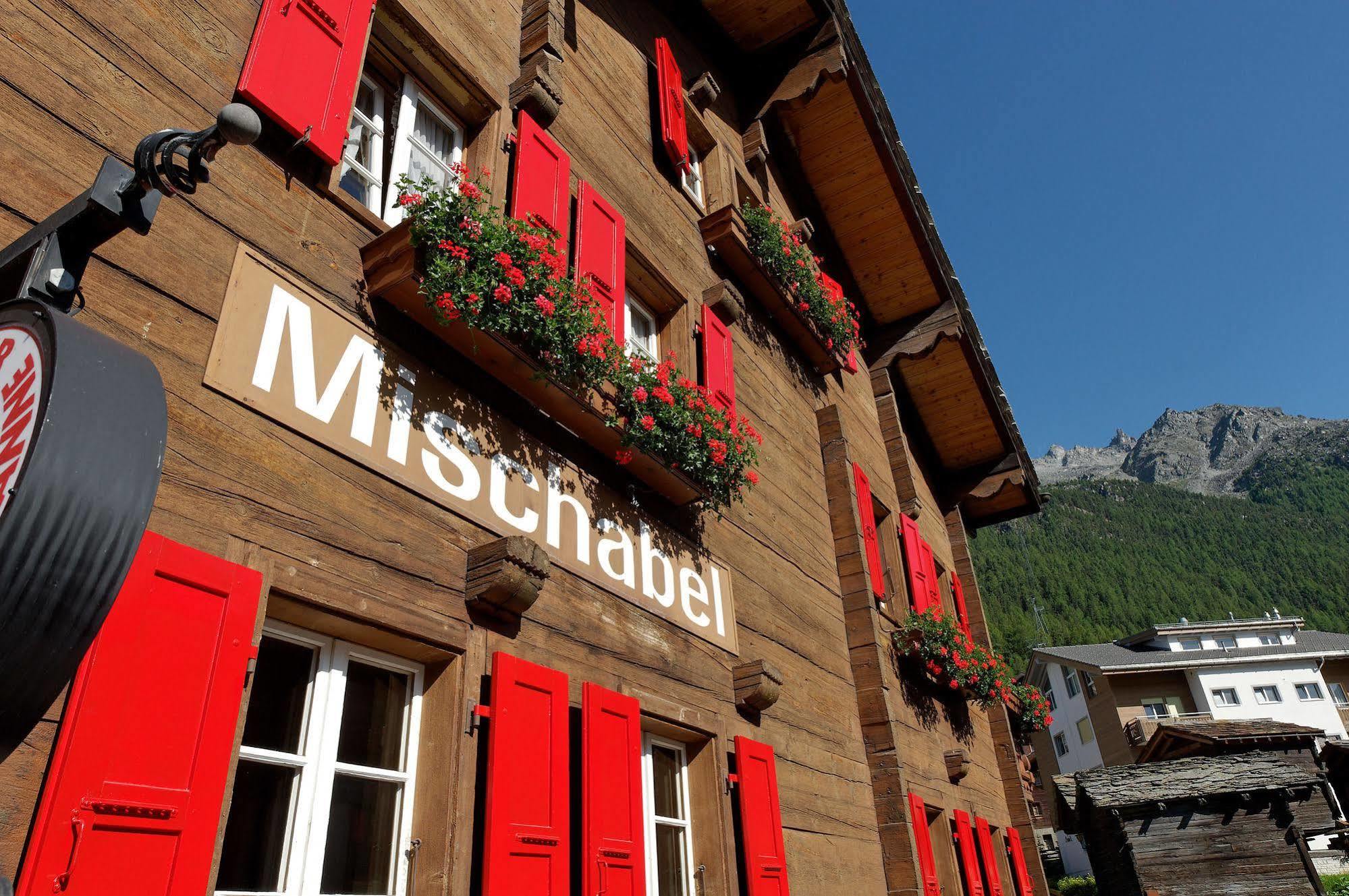 Hotel Walliserkanne Grächen Kültér fotó